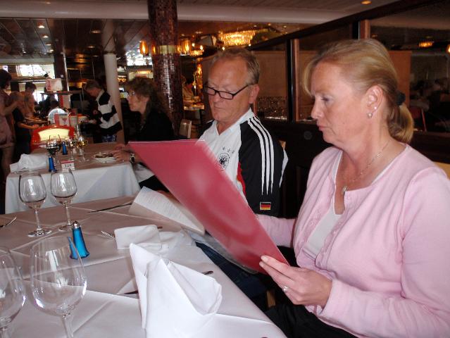 P6180123.JPG - aikea valinta, Kuhaa, Karitsaa vai Kampelaa