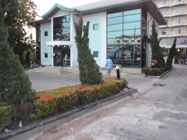 PB130112.JPG - Pattaya Sports club