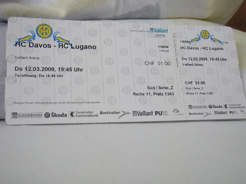 P3120138.JPG - Torstai-illan ohjelma, katsokaa meitä telkusta :-)