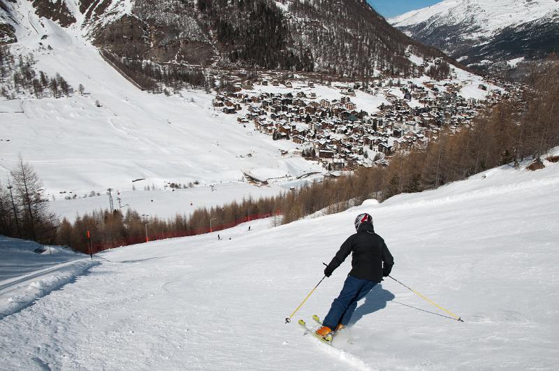 saasfee_snadi-7.jpg - Mustan loppulasku